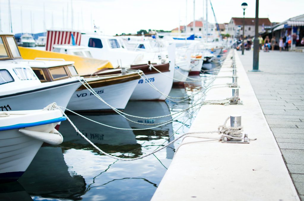 marina wifi best options fast wifi on a boat